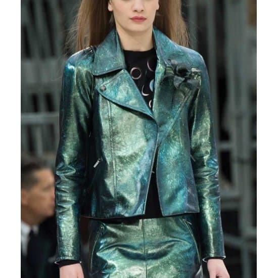 grenn-metallic-jacket-emily-paris